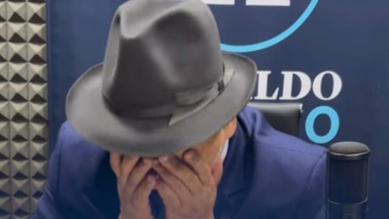 El conductor se despidió de 'El Heraldo Radio' entre lágrimas