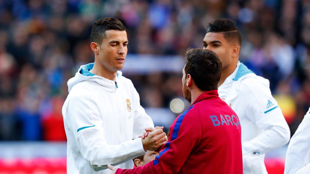Cristiano y Ronaldo y Messi son considerados dos de los mejores jugadores de la historia.