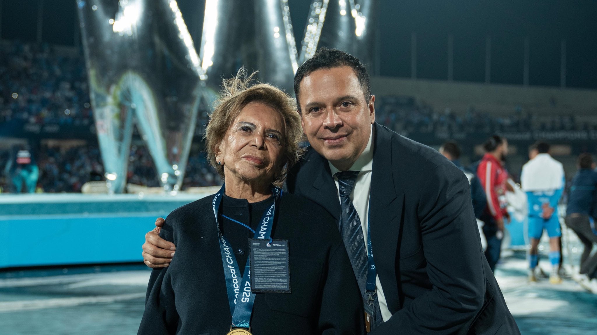 Víctor Velázquez sufrió la muerte de su madre.