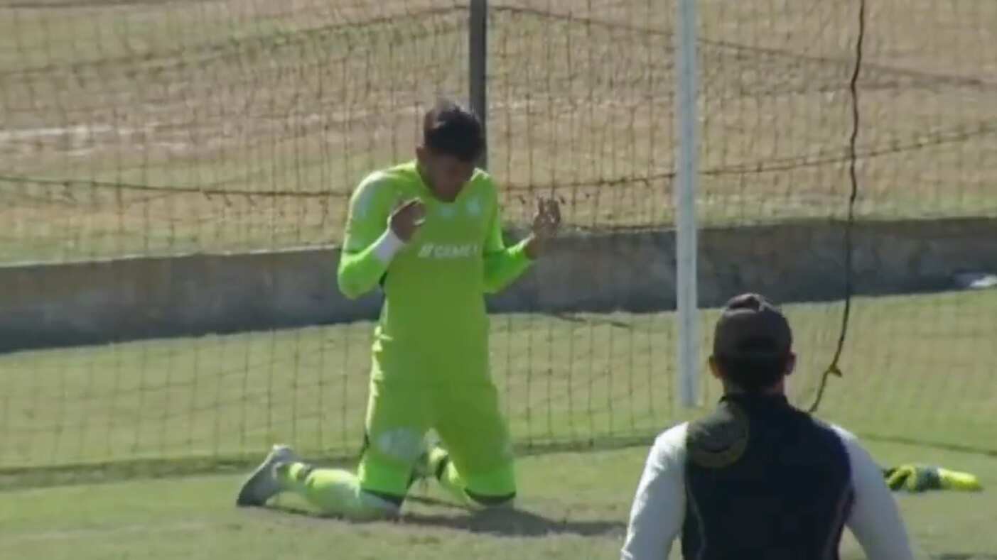 Portero de Tigres César Elian González