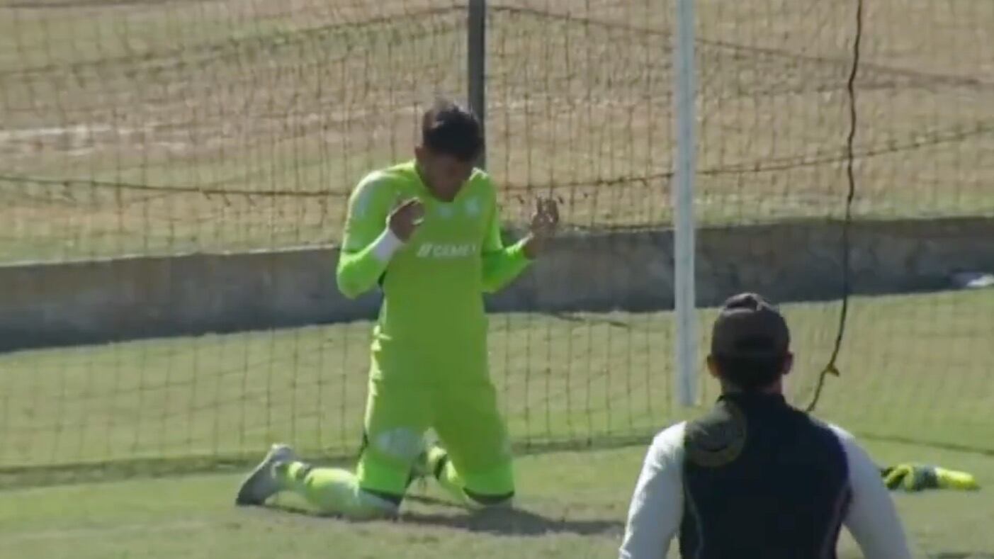 Portero de Tigres César Elian González