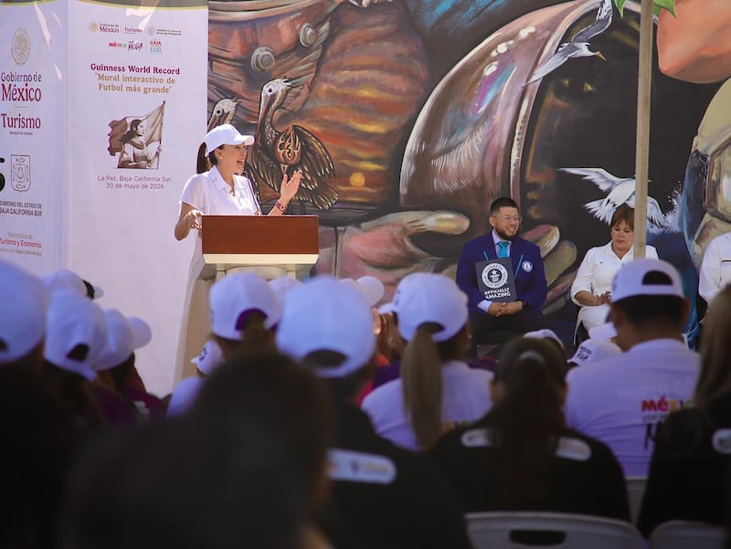 Baja California Sur obtiene el Guinness World Record por el mural interactivo de futbol más grande del mundo