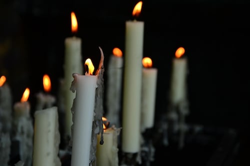 TV Azteca de luto tras la muerte de una famosa exconductora: todo lo que se sabe sobre su deceso