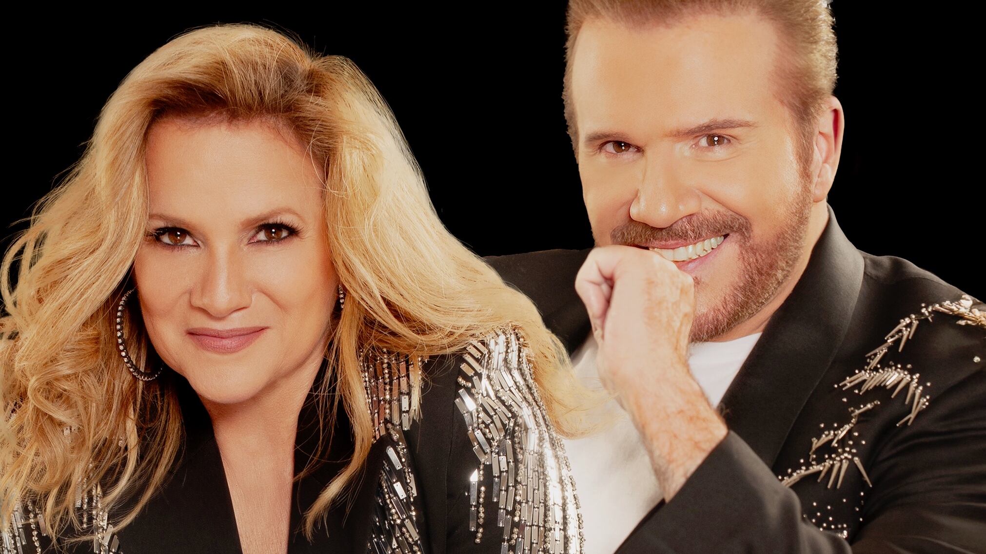 Este tour tiene un concepto único, presentado como si fuera un programa de televisión, donde los hermanos Galán recuerdan momentos clave de su carrera musical.