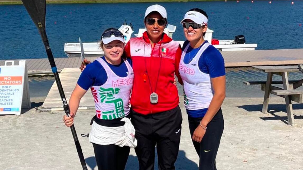 Karina Alanís y Beatriz Briones ganaron la prueba de K2 500m.