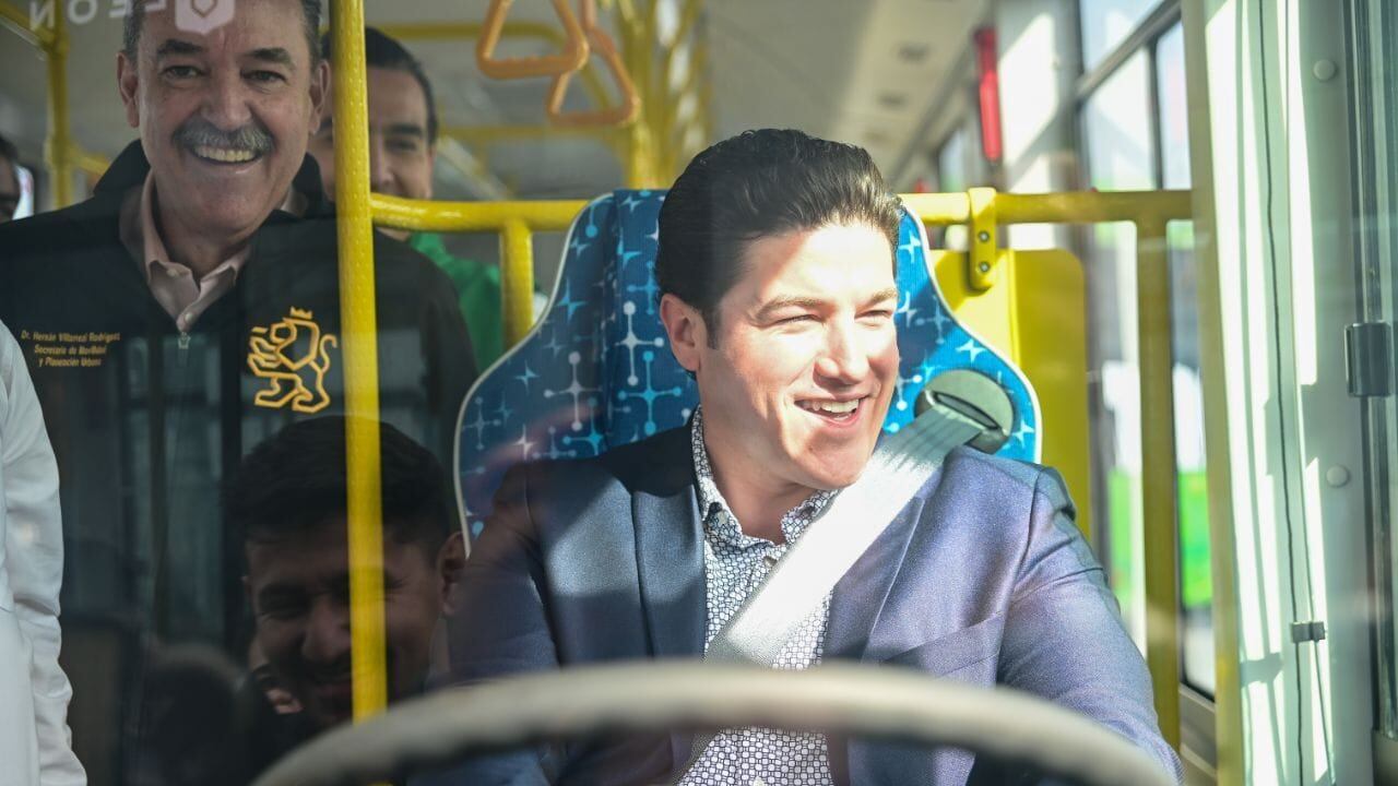 Los nuevos autobuses tendrán clima, wifi y serán accesibles para todos.