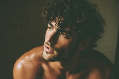 “Que no les dé pena”, llama Salud a hombres para estar atentos al cáncer de mama