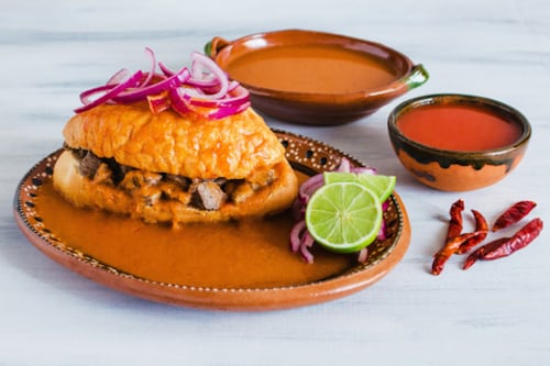 La guía definitiva para comer delicioso en los mercados de Guadalajara 