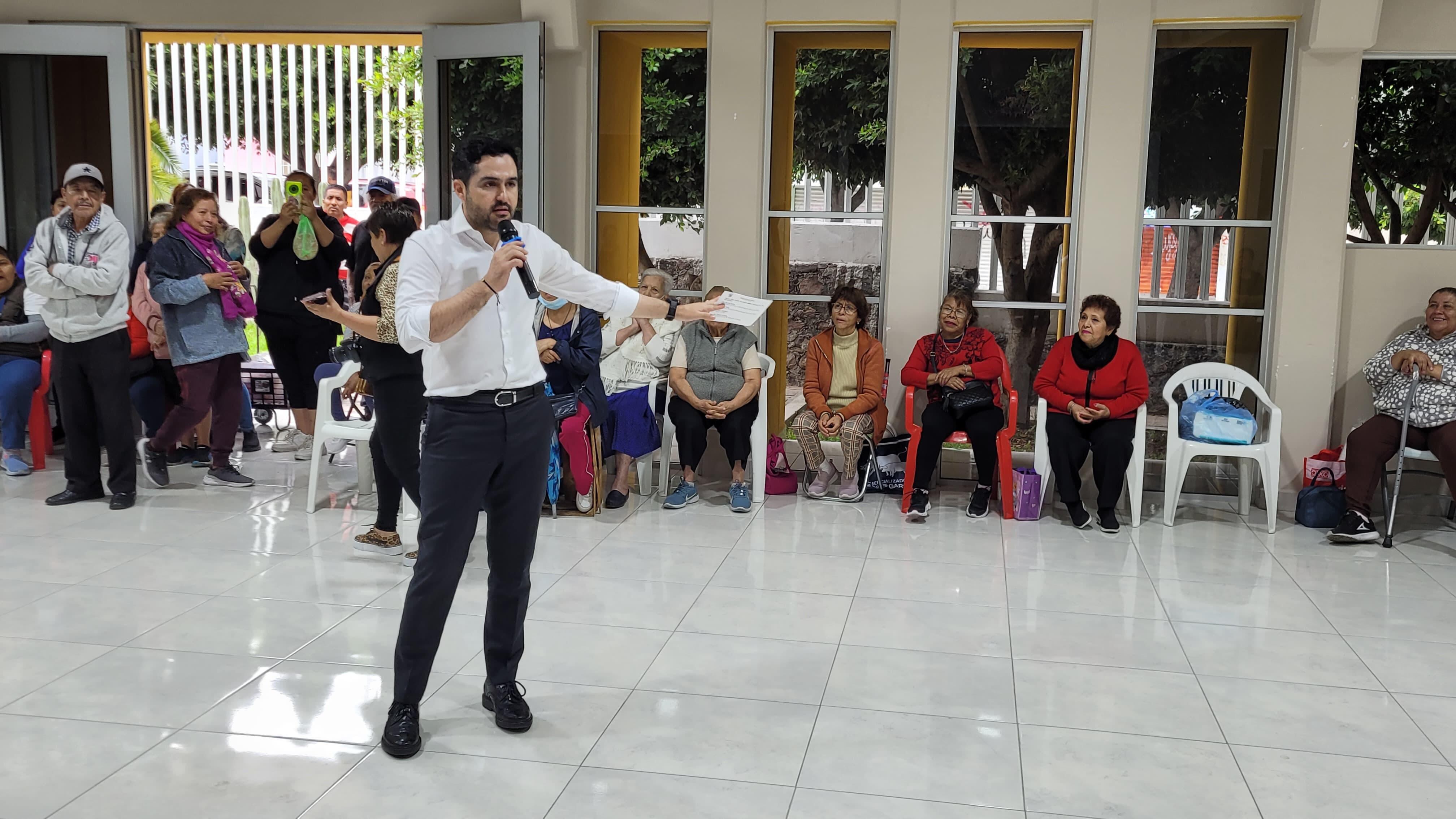 Senador Agustín Dorantes Lámbarri.