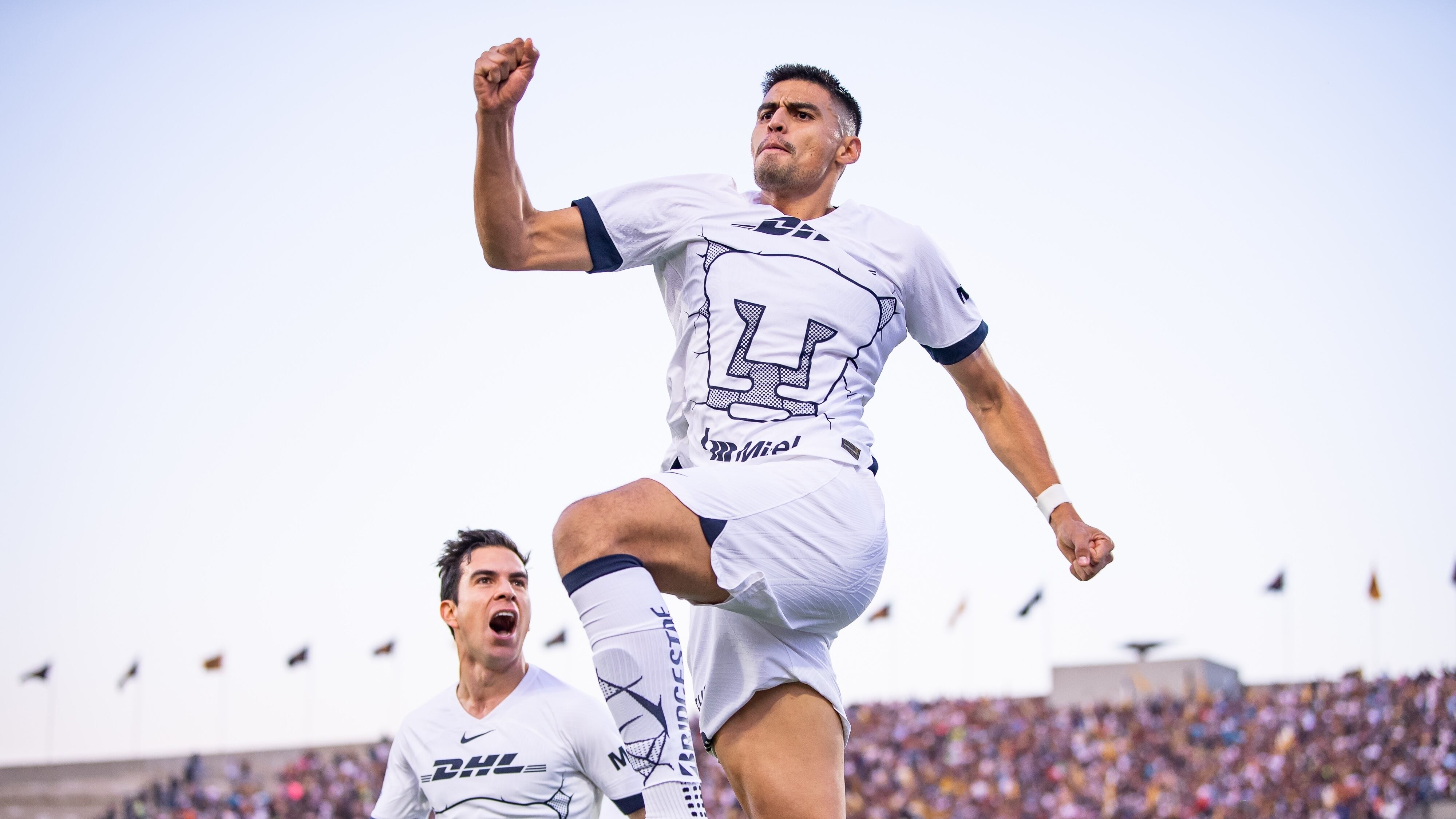 Guillermo Martínez suma cuatro goles con Pumas.