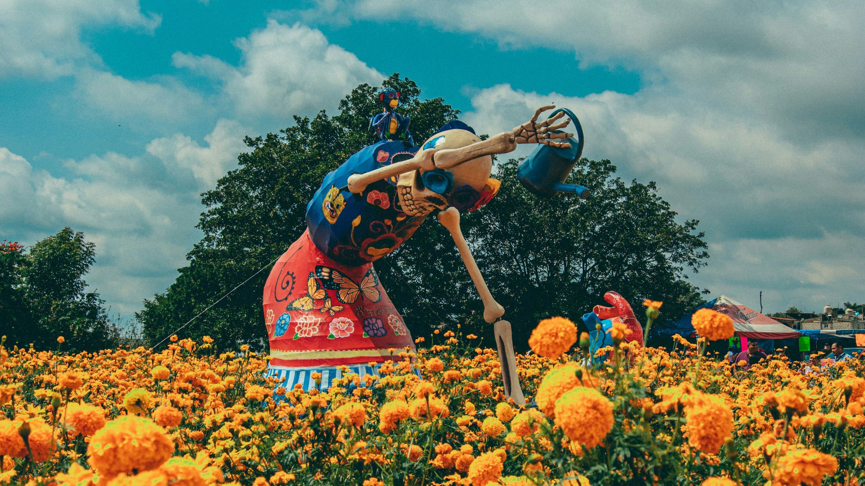 De Xochimilco a Atlixco, prepárate para escuchar las leyendas más escalofriantes, caminar entre catrinas monumentales y “cenar” con La Llorona en una trajinera