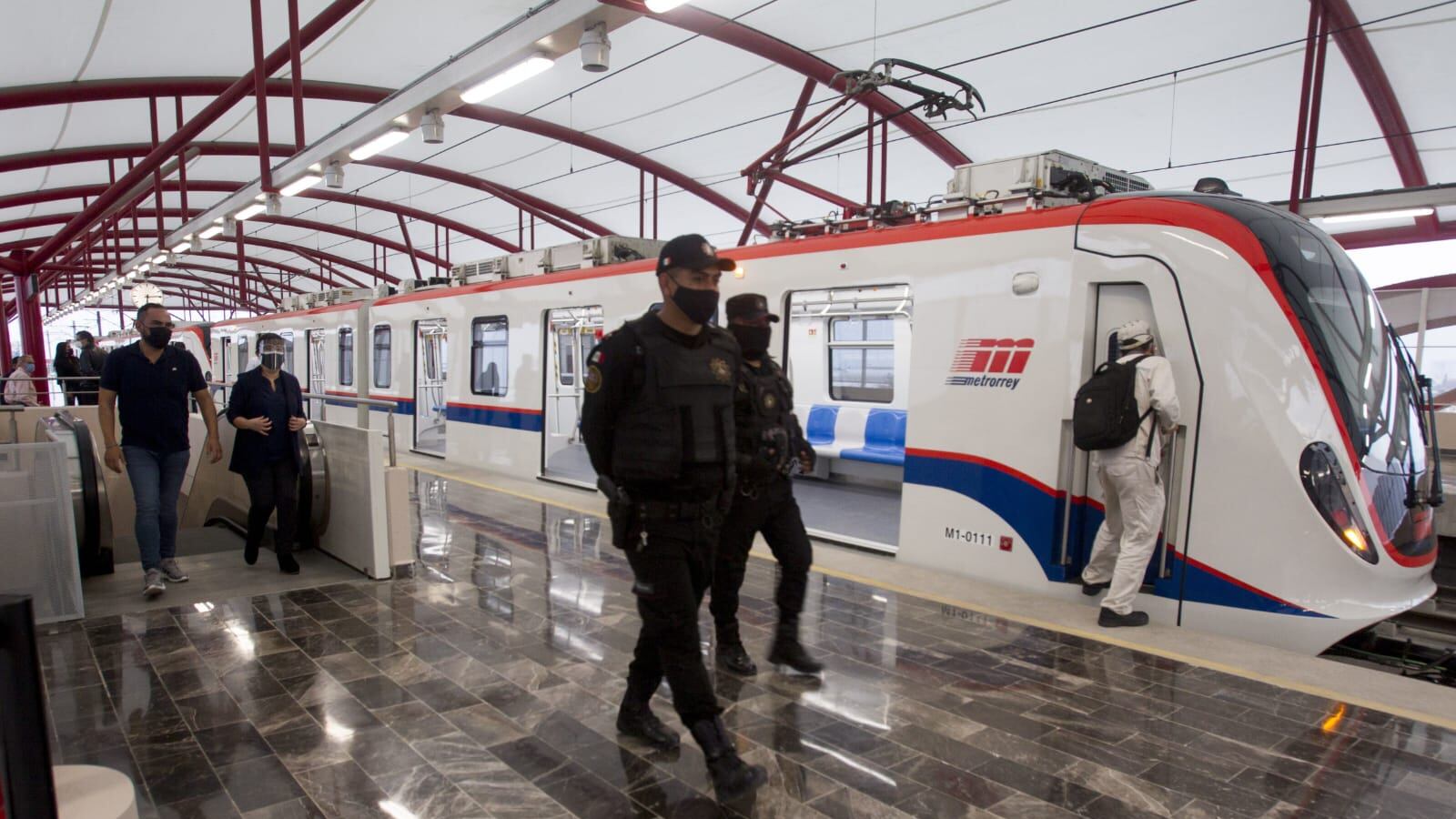 El Metro de Monterrey, afirmó su director, es un lugar seguro.