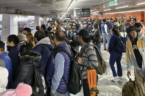 Metro CDMX colapsa este lunes: seis líneas reportan saturación y avance lento