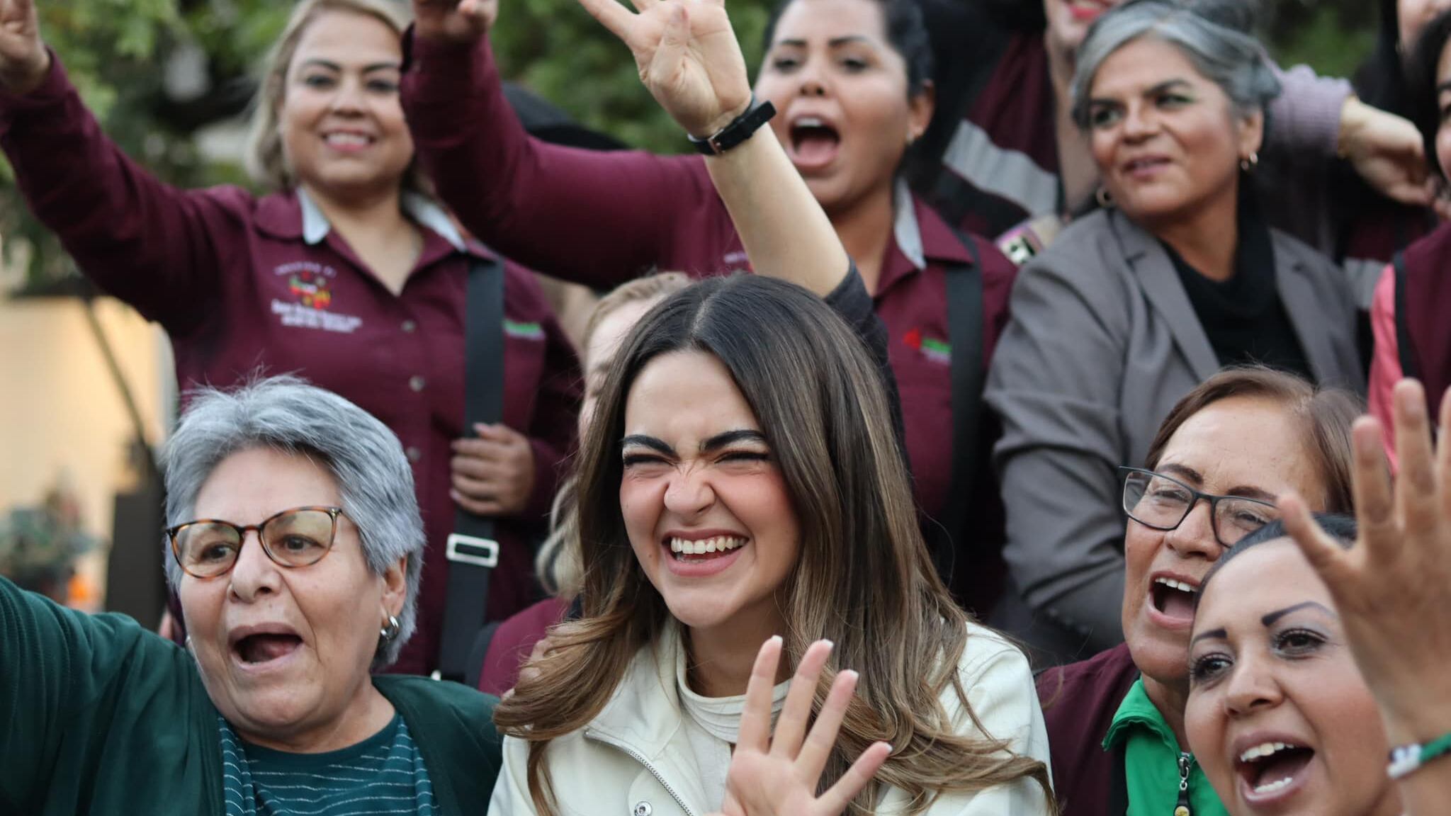 Se registra Andrea Chávez para contender por el Senado de la República