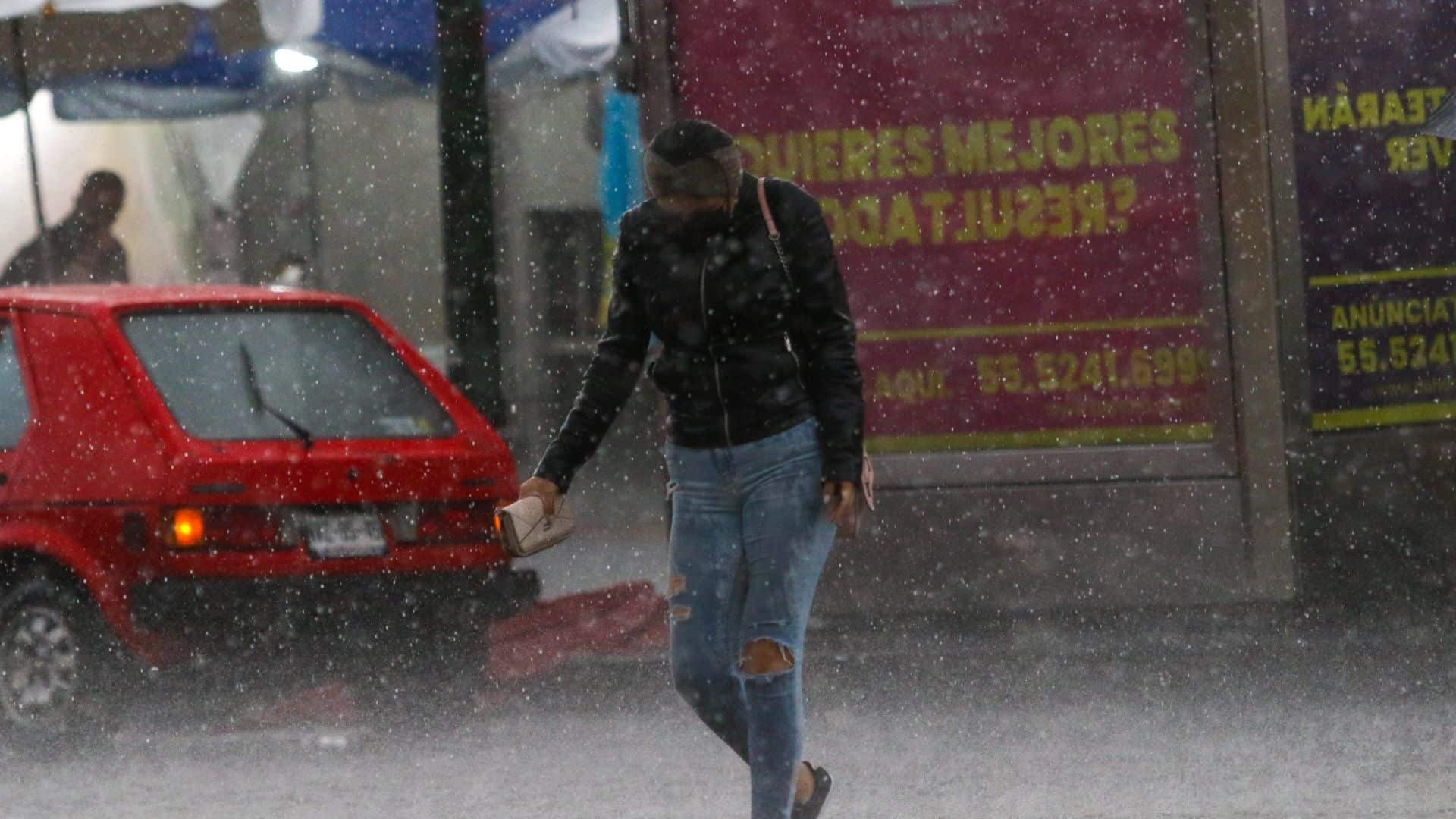 Alerta amarilla para las16 alcaldías de la CDMX por lluvia fuerte 3 de junio 2025