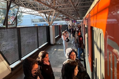 ¿Qué pasa en el Metro CDMX hoy? Usuarios reportan marcha lenta y retrasos en varias estaciones