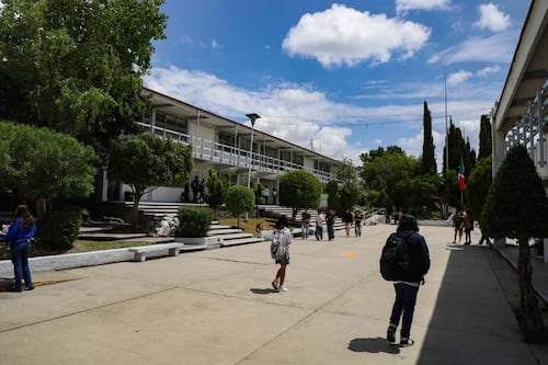 Prepas UAQ aplicarán “operativo mochila” tras mensajes de amenaza