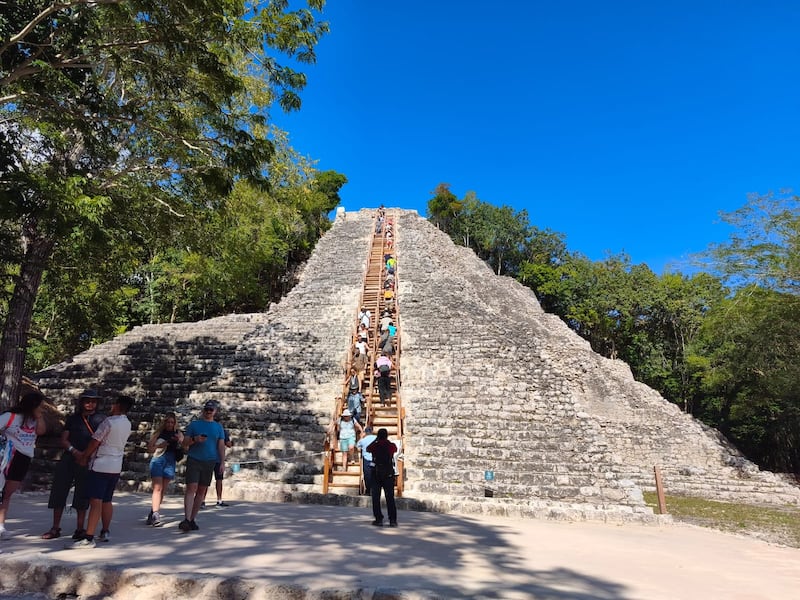 Desde tirolesas y cenotes hasta fotografía nocturna en un show de Cirque du Soleil, probamos el REDMI Note 15 Pro 5G diseñado para aguantarlo todo y capturar cada momento con gran calidad