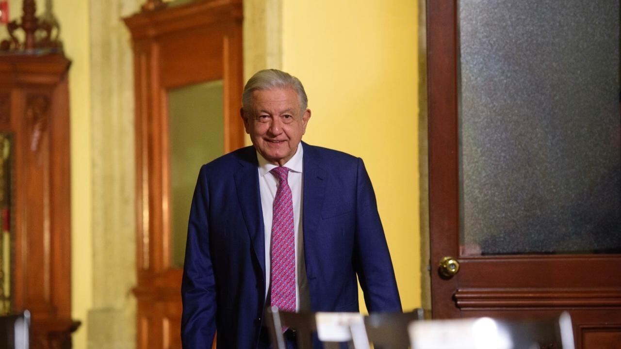 El Presidente abrió el diálogo circular recibiendo a estudiantes egresados del Instituto Politécnico Nacional