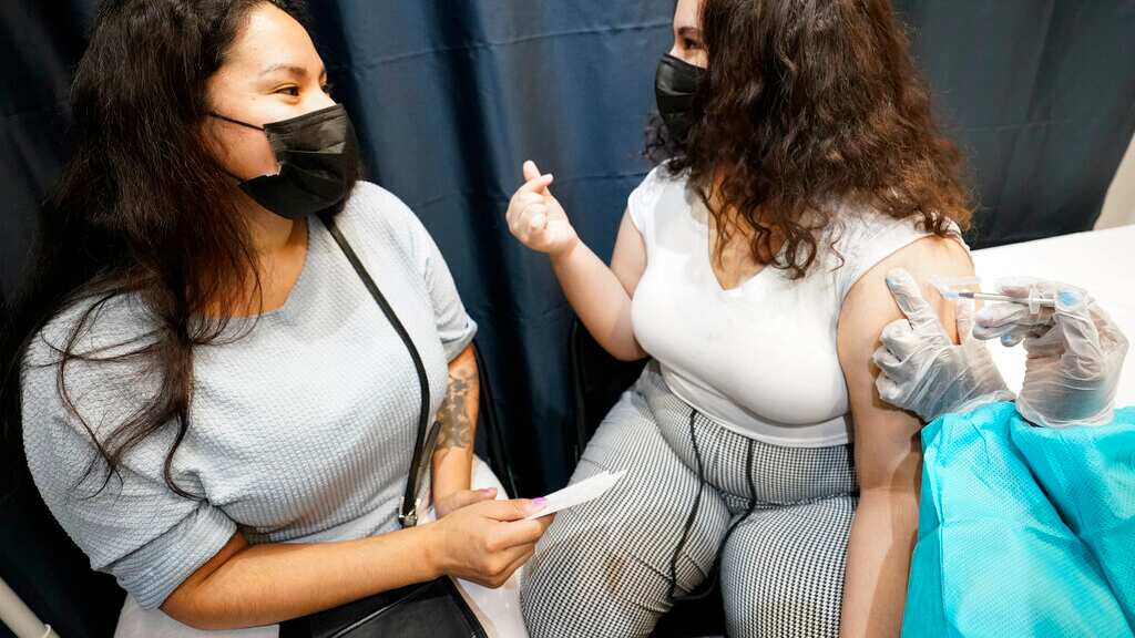 Estados Unidos: regresa al uso de cubrebocas en interiores