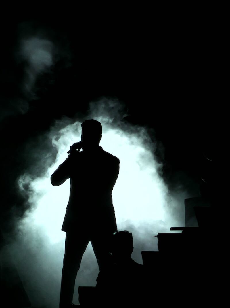 El cantante sorteó algunos problemas durante el concierto.