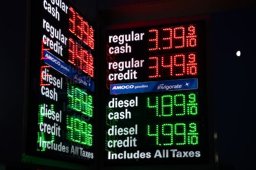 Petróleo se dispara y los mercados asiáticos retroceden tras guerra entre Irán y Estados Unidos