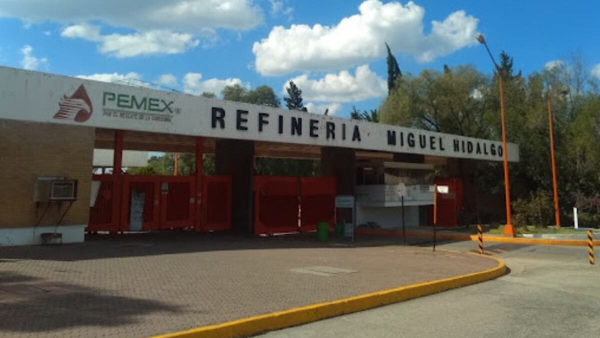 Aciddente en Refinería de Pemex en Tula deja dos muertos.