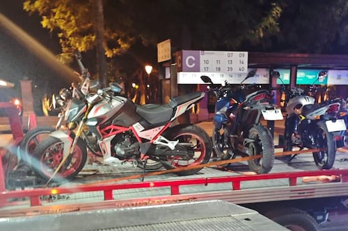 Aseguran 27 motocicletas por presuntos arrancones en Querétaro