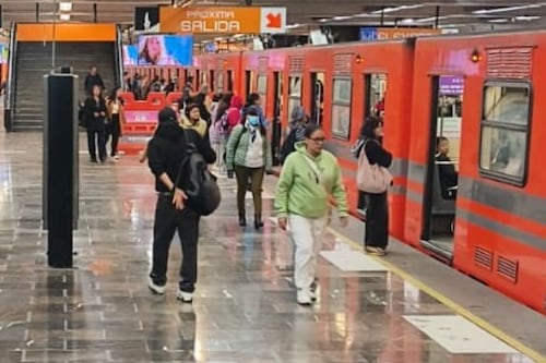 Metro CDMX hoy: alta afluencia y trenes detenidos afectan varias líneas