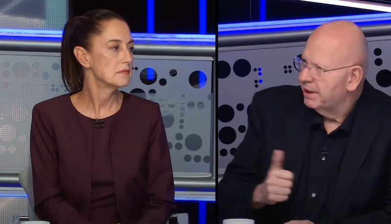En el debate de Tercer Grado, Sheinbaum respondió a las preguntas de los periodistas.