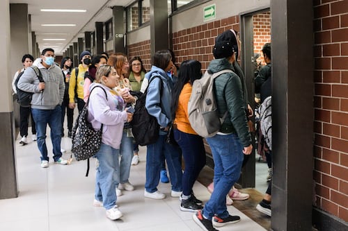México tendrá 28.7 millones de profesionistas sin demanda laboral en 2050, advierte el Imco