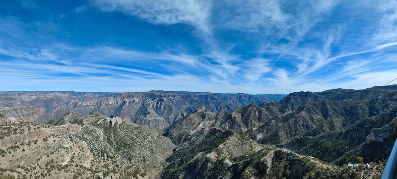 Si estás buscando un destino para escaparte con bellos escenarios naturales, buena comida y mucha aventura, sin duda Chihuahua es el lugar perfecto.