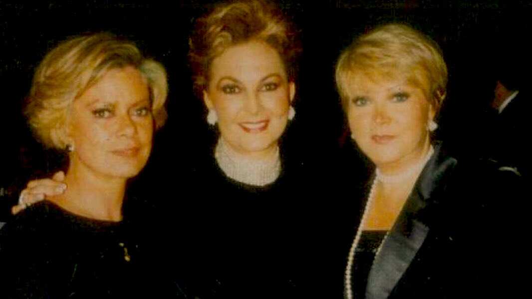 La conductora de televisión compartió foto llena de nostalgia.