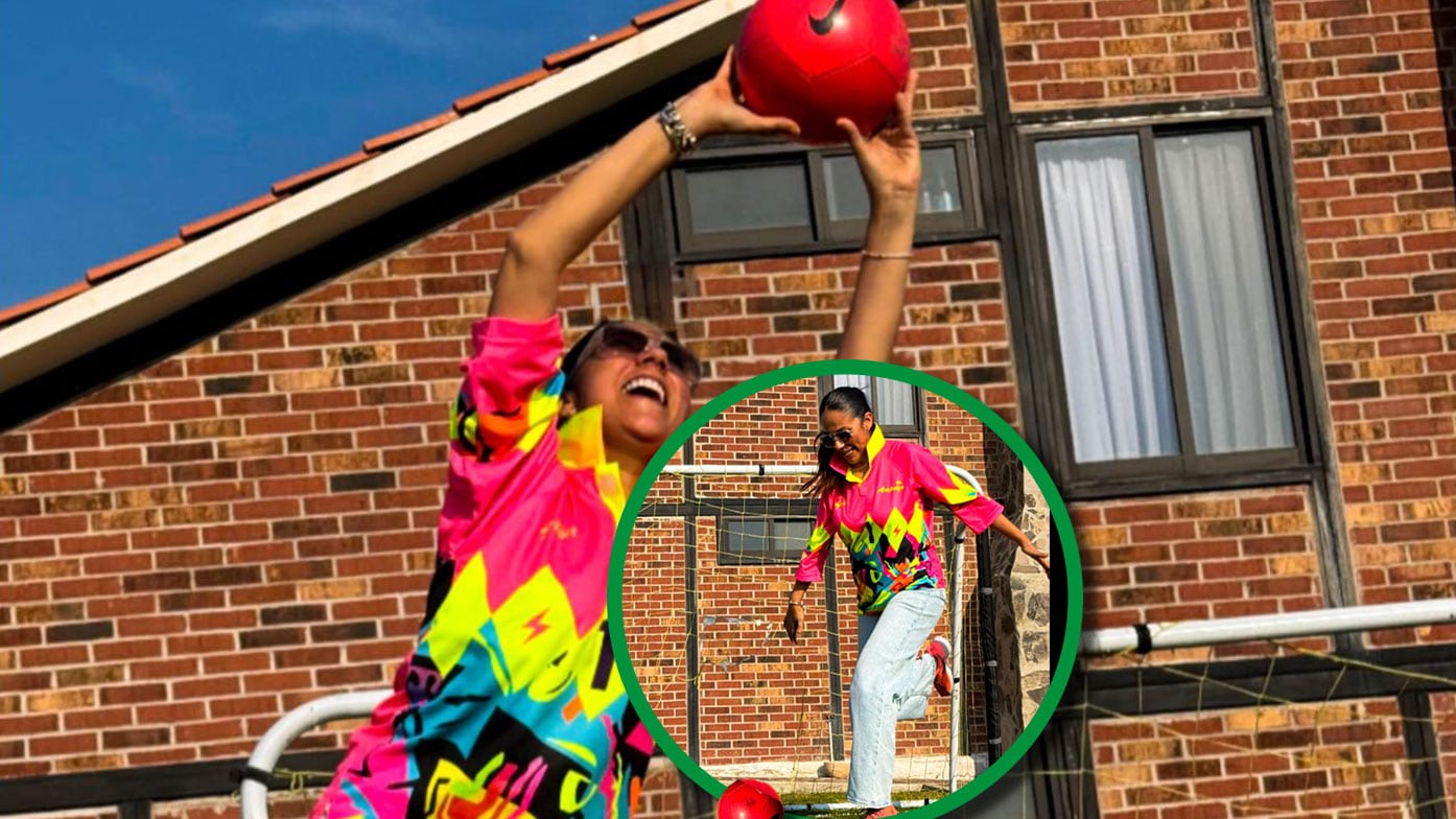 El legandario arquero rompio con el esquema de vestir sobrio bajo los tres palos y usó un colorido traje que lo convirtió en icono de moda.