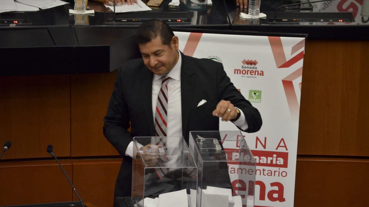 Obtuvo 36 votos para presidir la Mesa Directiva.