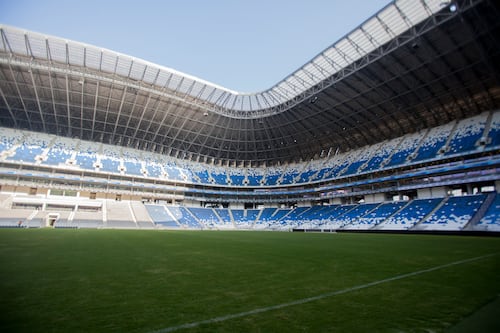 Muere trabajador de limpieza tras ser apuñalado en el estadio de Rayados
