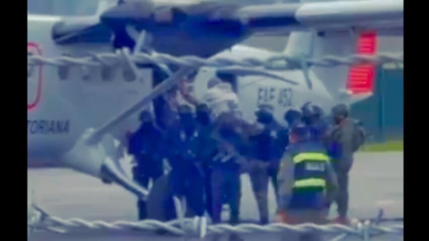 Sacan a Jorge Glas de Quito