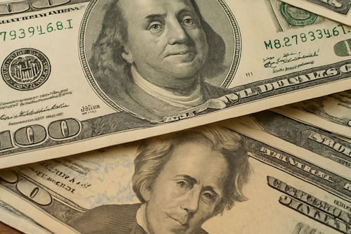 Precio del dólar hoy lunes 24 de noviembre: El peso abre entre presiones inflacionarias y señales de enfriamiento