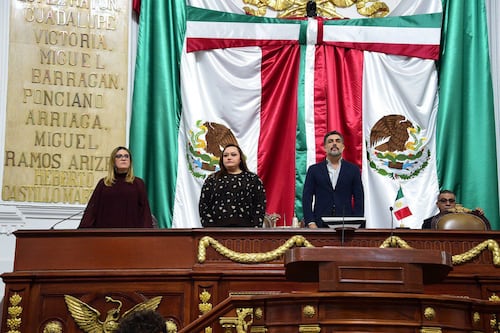 Congreso CDMX rinde minuto de silencio por el fallecimiento de Margarita Molina, madre de la jefa de Gobierno, Clara Brugada