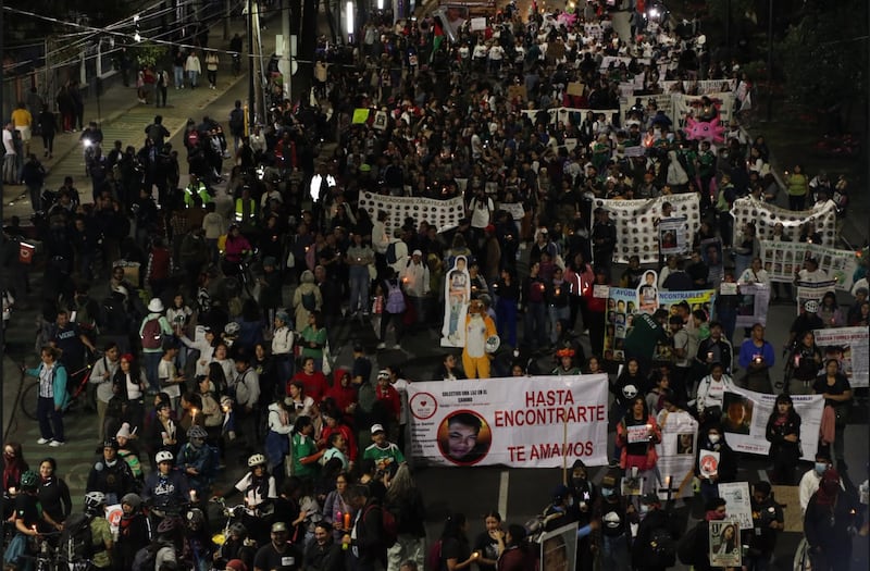 Madres Buscadoras marchas sobre Tlalpan (Foto: @CentroProdh)