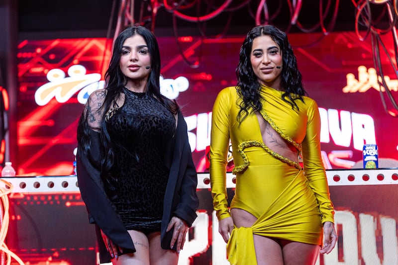 Karely Ruiz vs. Kim Shantal