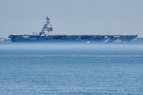 Estados Unidos intercepta dos misiles balísticos de Irán dirigidos a Kuwait