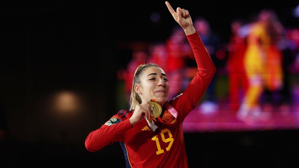 Olga Carmona dedica mensaje a padre fallecido