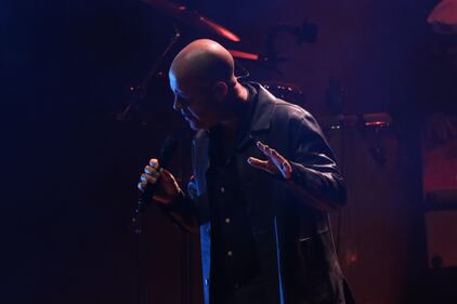 El músico peruano volvió a demostrar su talento arriba del escenario del Pepsi Center WTC, deleitando a sus fanáticos con los temas que han marcado su carrera.
