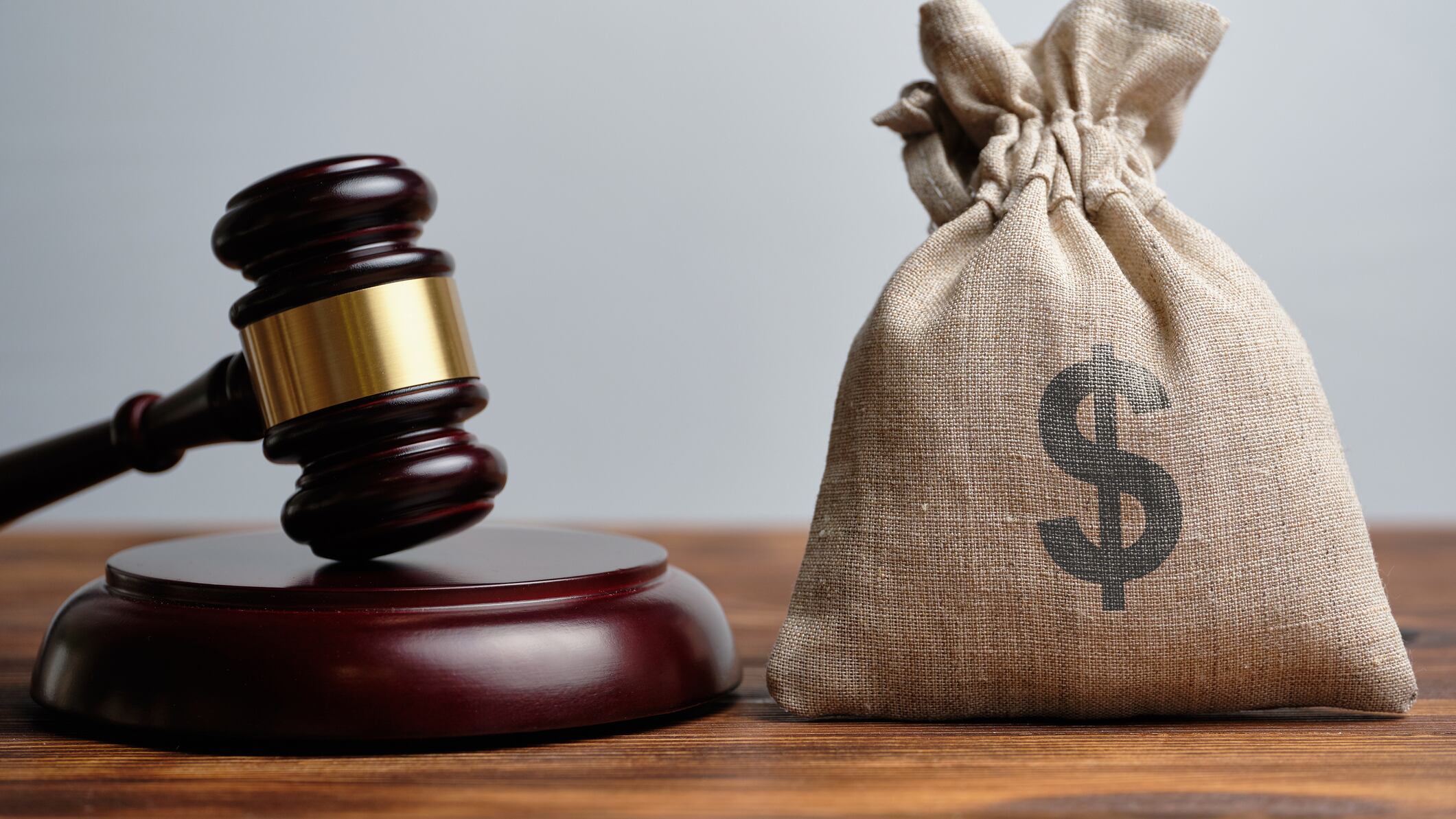 IMSS-ISSSTE-quién-se-queda-con-la-pensión-por-viudez-esposa-o-concubina