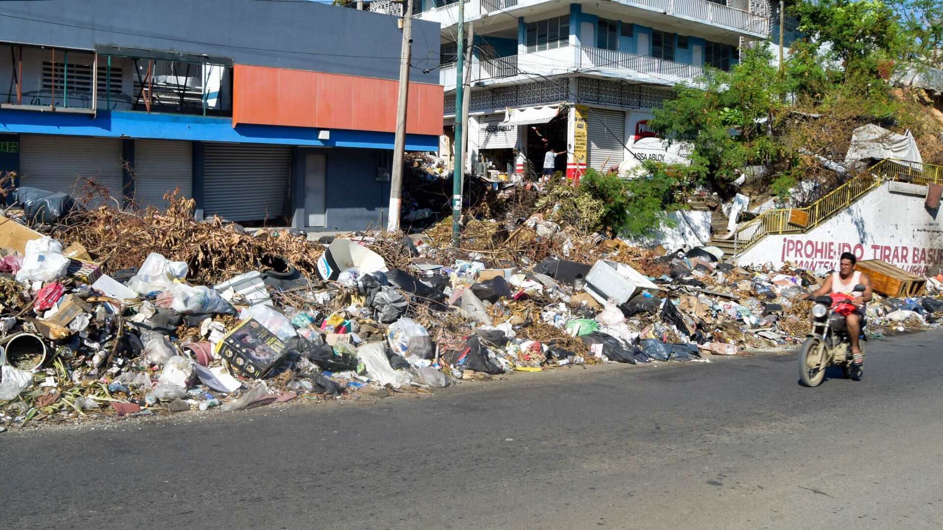 Afectado por Otis tendrán ayuda continúa
