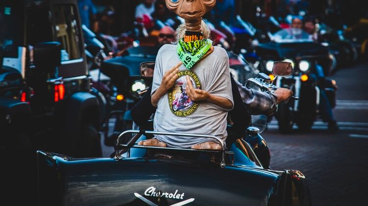 Películas de extraterrestres en el Día Mundial del OVNI