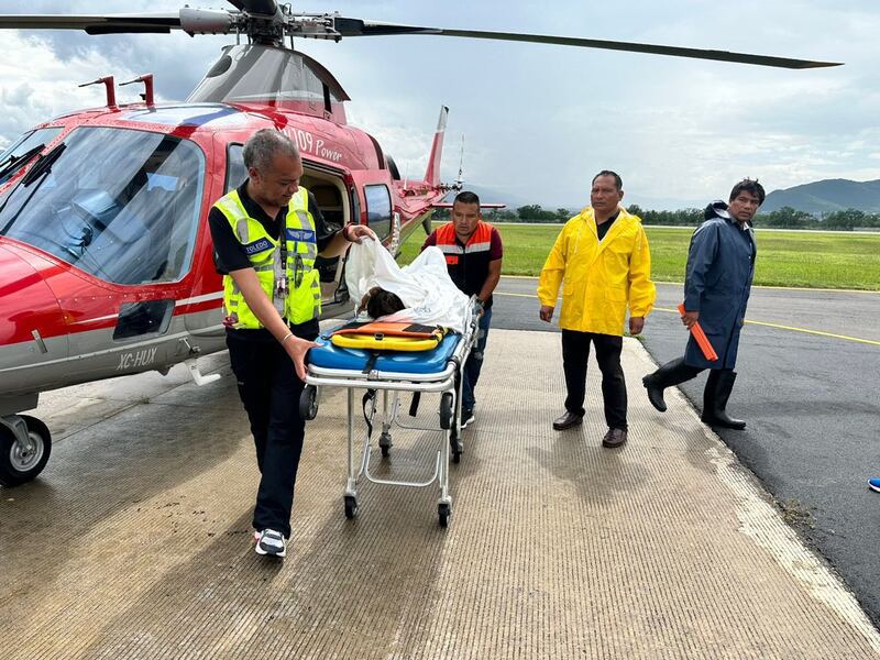 Segundo traslado aéreo de menor accidentada por volcadura de autobús