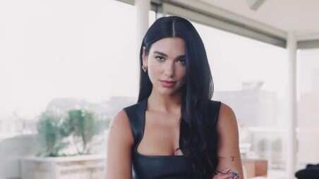 La cantante británica sueña con ser parte de DC