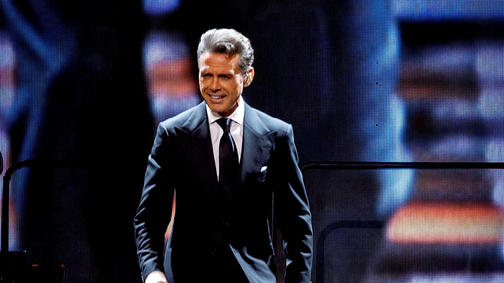 Las recientes declaraciones de Aracely Arámbula ponen bajo los reflectores la vida personal del artista.